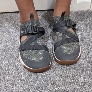 Women's sandals chaco